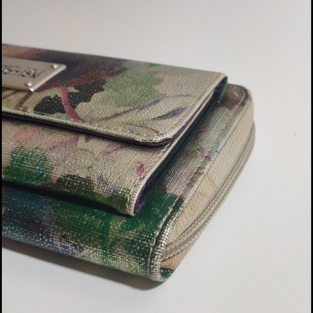 Kenneth Cole Reaction Silver Toned Floral Clutch - Picture 9 of 10
